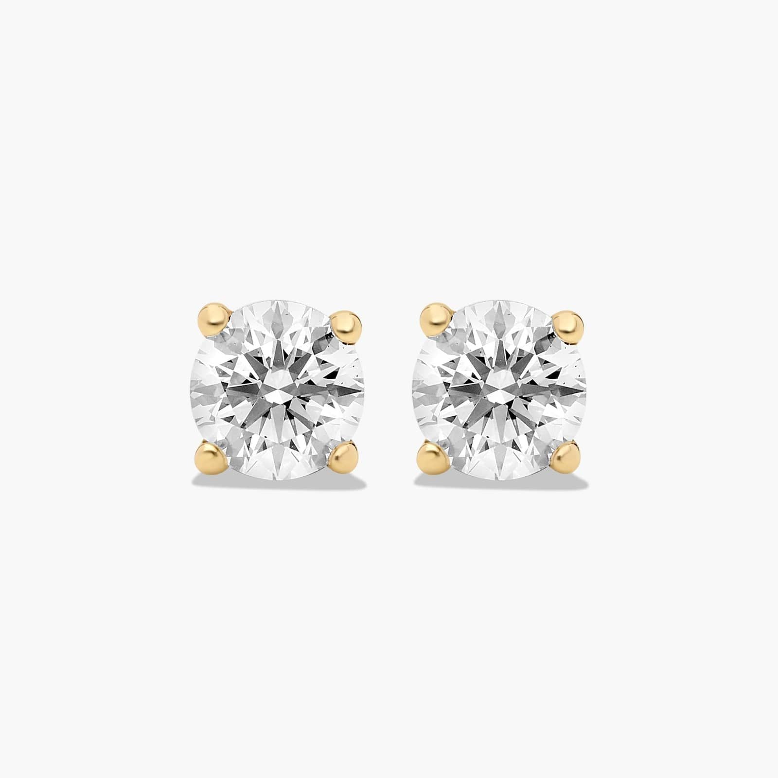 🎁 Free 18k White Gold Earrings