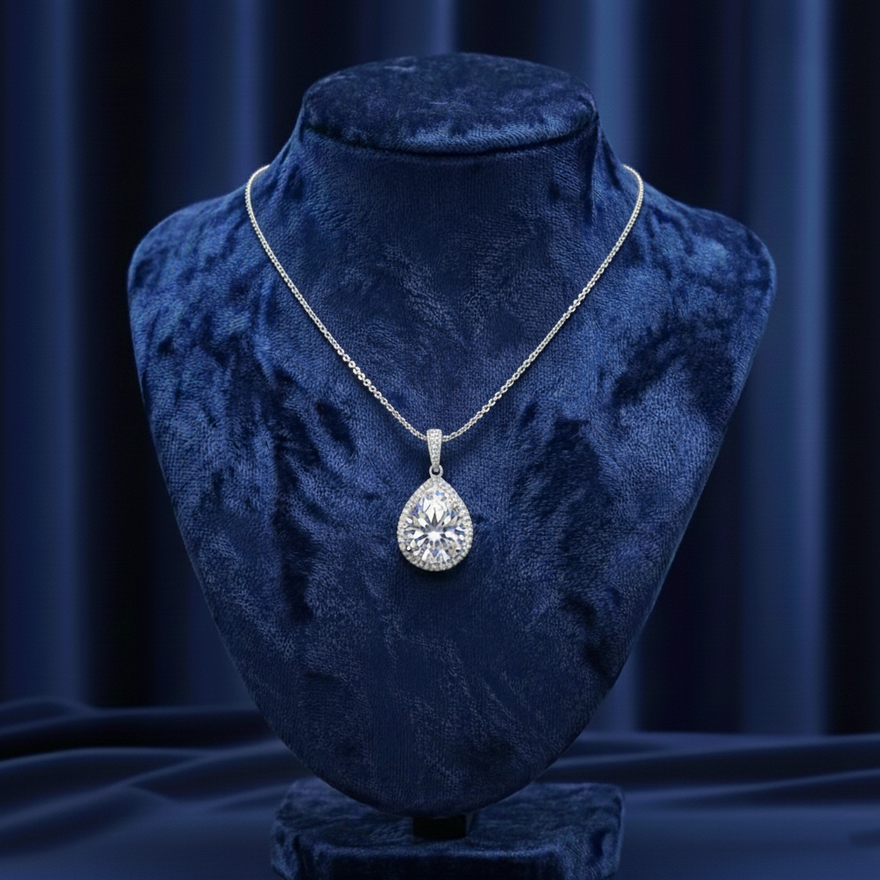 قلادة ياسمين من الموزانيت على شكل كمثرى - ذهب أبيض - لون D - VVS1