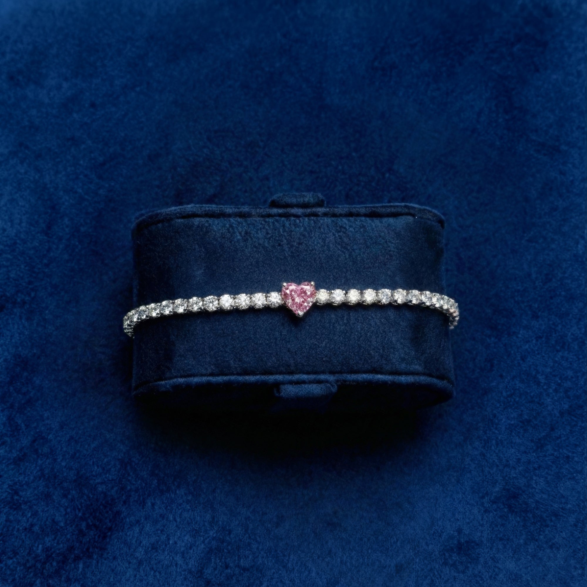 Lana Moissanite Heart Tennis Bracelet – Gold – D Colour – VVS1