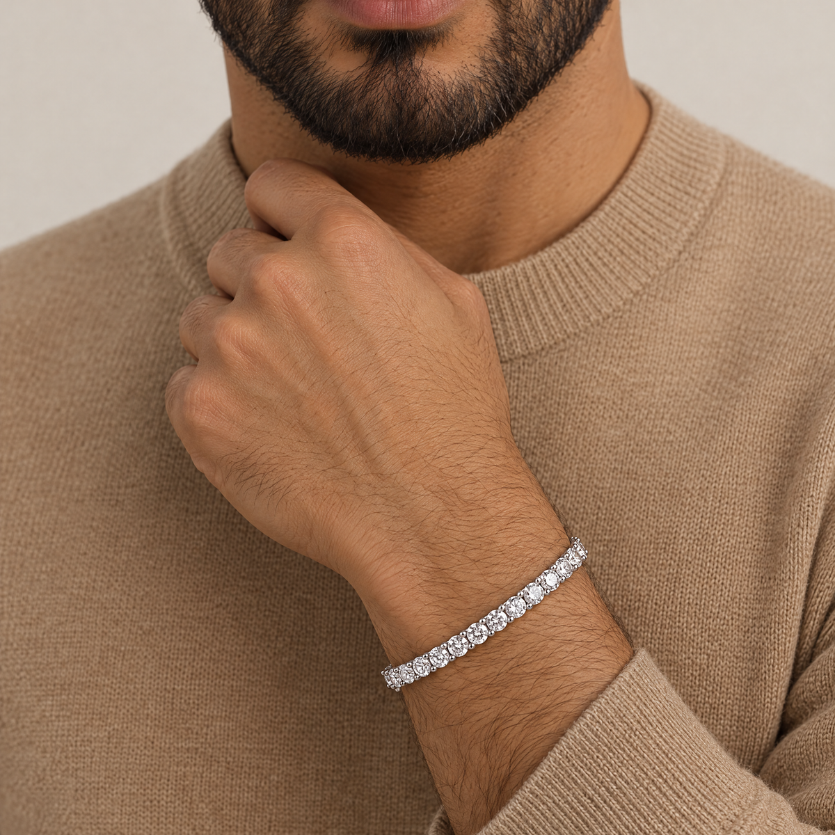 Men's 4MM Tennis Bracelet in silver worn by an Arab male model