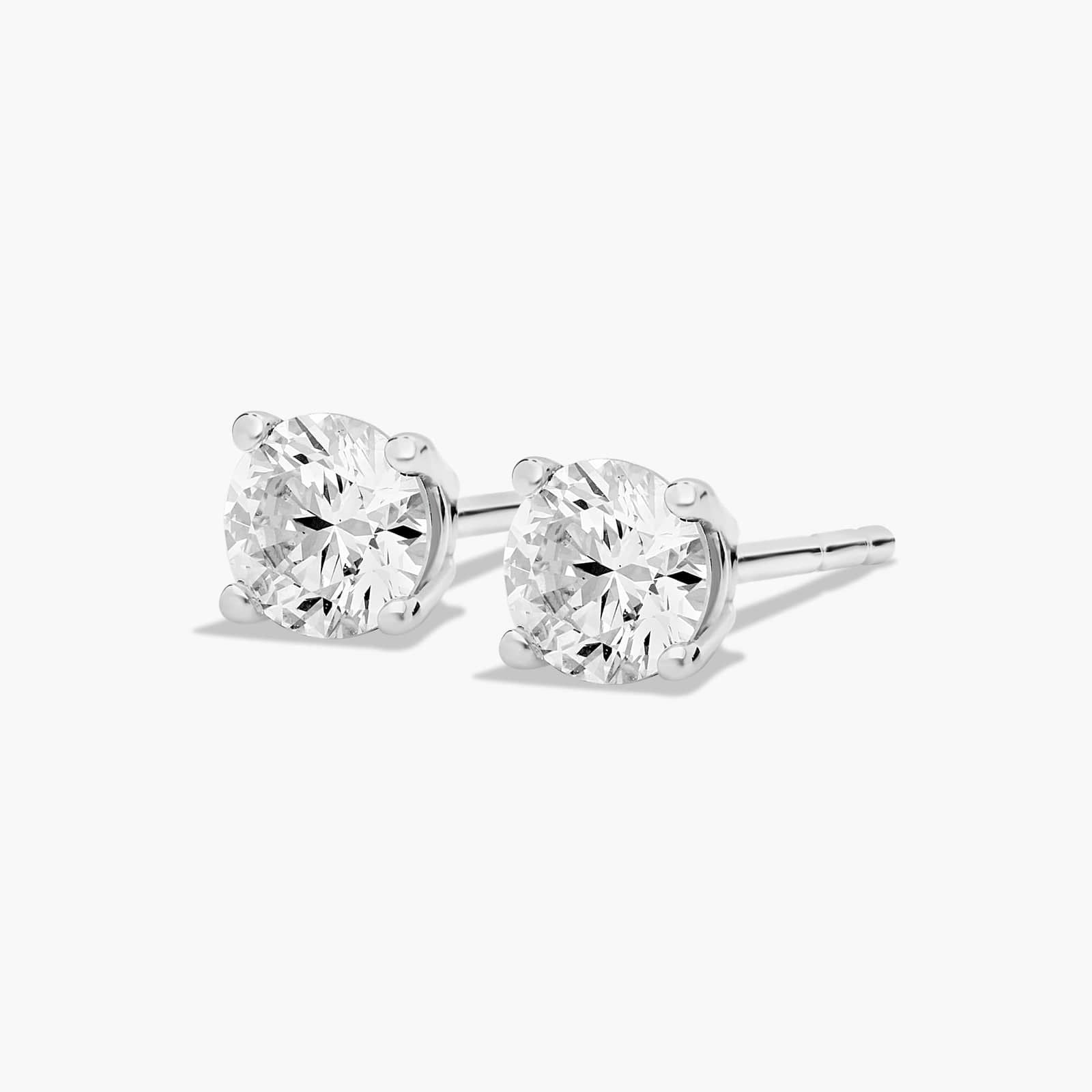 🎁 Free 18k White Gold Earrings
