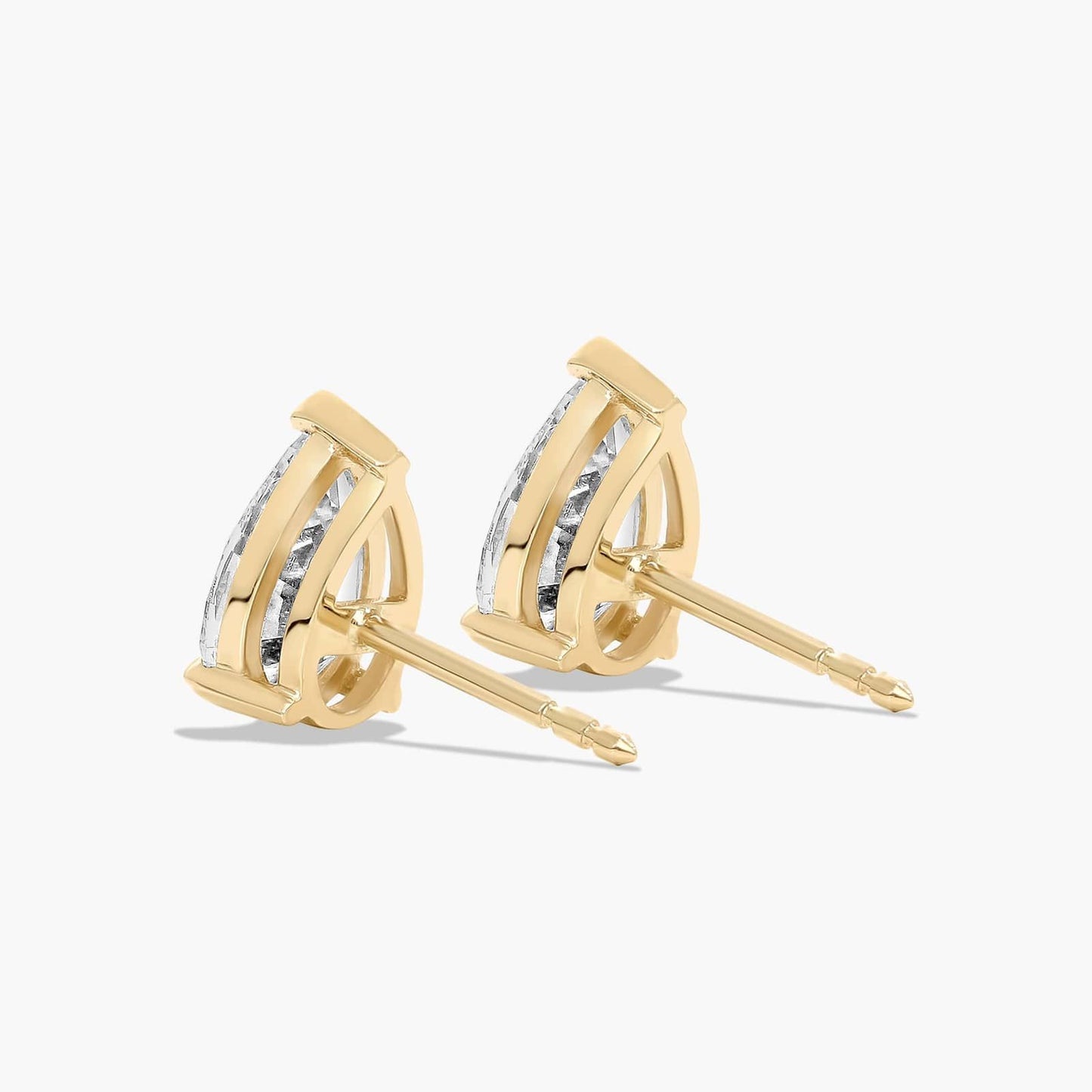 2CT PEAR SHAPE STUDS