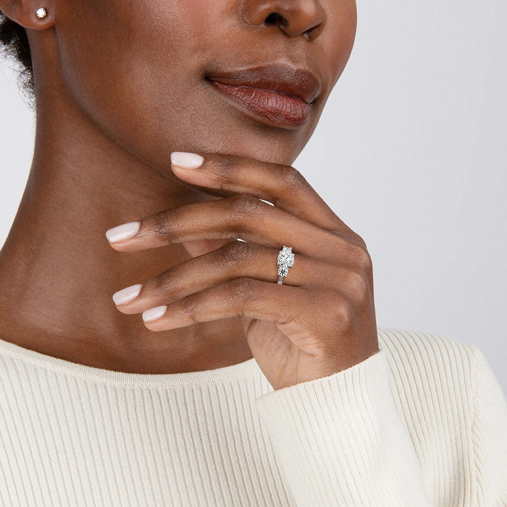 EMERALD & BRILLIANT  CUT TRIO RING