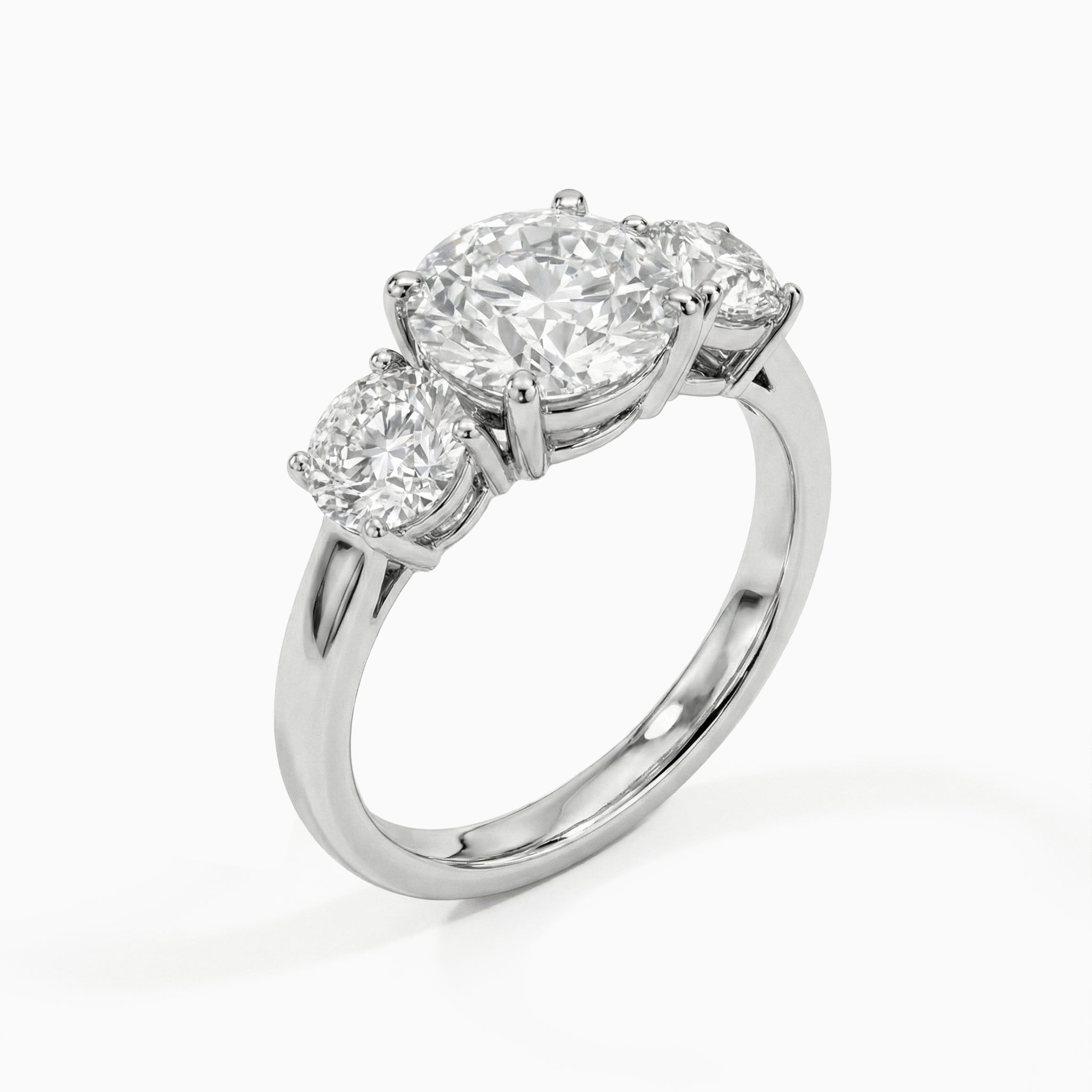 Cushion 3 Stone - WHITE GOLD