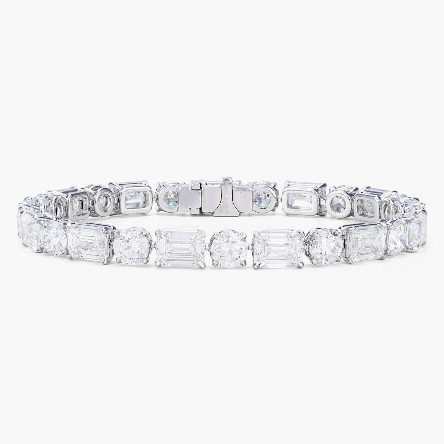 BAGUETTE AND BRILIANT CUT TENNIS BRACLET