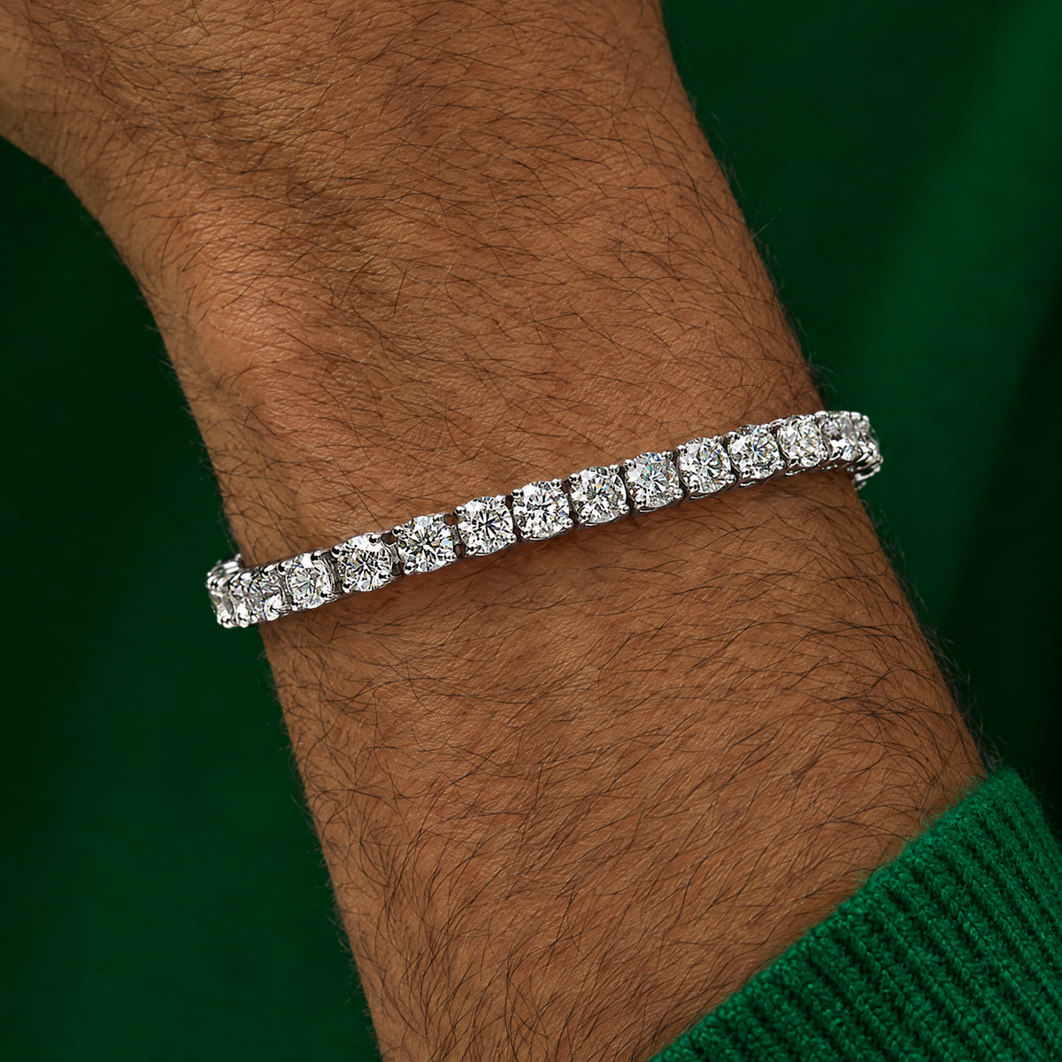 Men's 5MM Tennis Bracelet in silver worn by an Arab male model