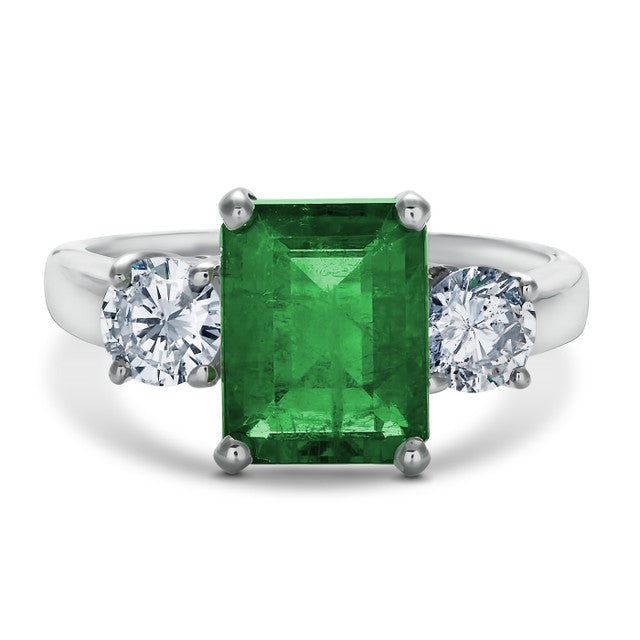 EMERALD & BRILLIANT  CUT TRIO RING